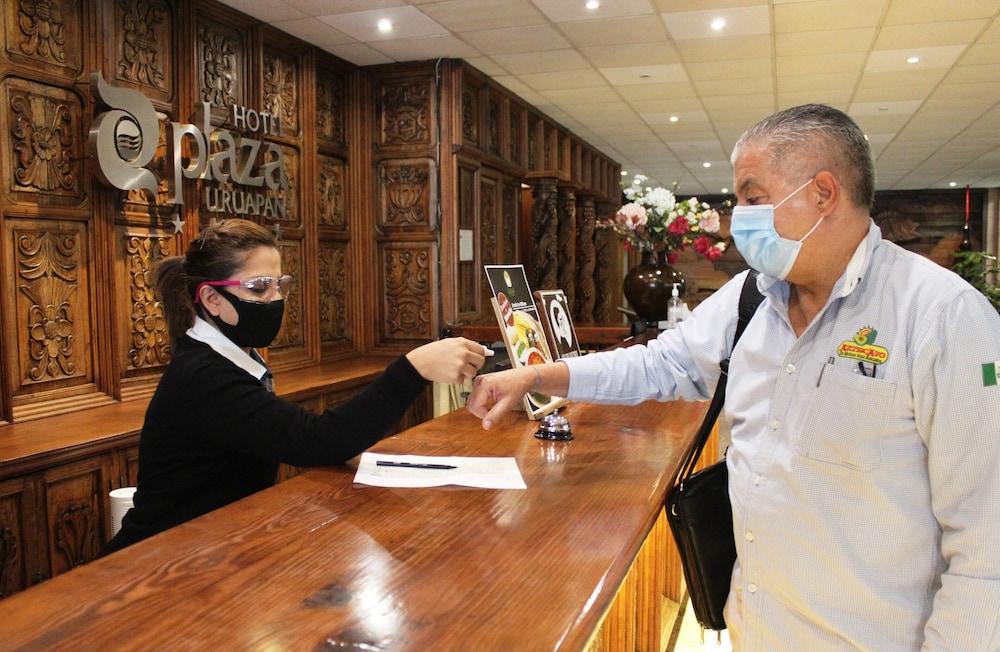 乌鲁阿潘广场酒店 Uruapan  外观 照片