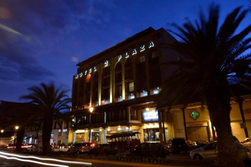 乌鲁阿潘广场酒店 Uruapan  外观 照片